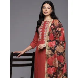 Varanga Ethnic Motifs Embroidered Thread Work Kurta With Trousers & With Dupatta-picture-17