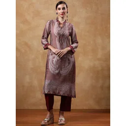 Varanga Paisley Printed Mandarin Collar Straight Kurta With Trousers-picture-16