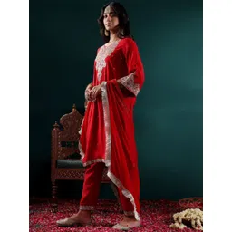 Varanga Women Floral Embroidered Regular Kurta with Trousers & With Dupatta-picture-10