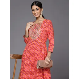 Varanga Women Orange & Pink Leheriya Printed Gotta Patti Cotton Anarkali Kurta-image-25