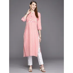 Varanga Women Pink Chevron Printed Pastels Kurta-image-0