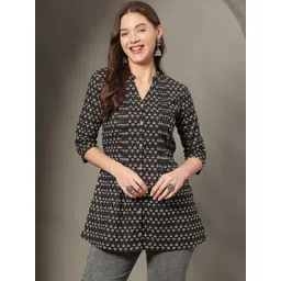 Varun Handicraft Ethnic Motifs V-Neck Cotton Top-picture-15