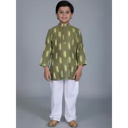 Vastraa Fusion Boys Green abstract Printed Straight Fit Cotton Kurta-picture-31