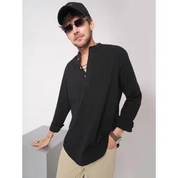 VASTRADO Men Thread Work Kurta-picture-23