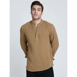 VASTRADO Men Thread Work Kurta-picture-22