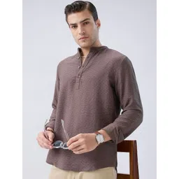 VASTRADO Men Thread Work Kurta-picture-17