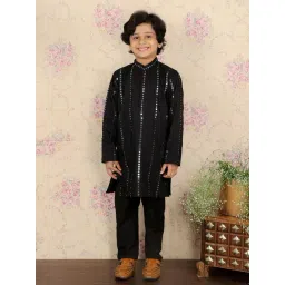 VASTRAMAY Boys Black Embroidery Full Sleeves Kurta Sets-picture-14