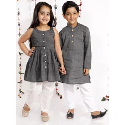 VASTRAMAY Boys Black Pure Cotton Handloom Kurta with Pyjamas-picture-19