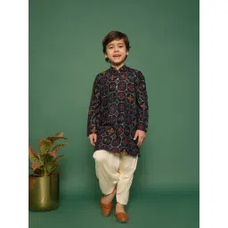 VASTRAMAY Boys Blue Cotton Blend Embellished Kurta Set-picture-16