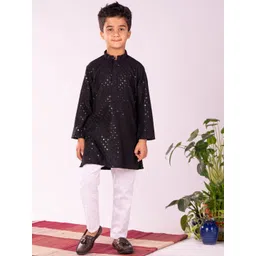 VASTRAMAY Boys Ethnic Motifs Embroidered Regular Sequinned Kurta with Pyjamas-picture-39