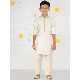 VASTRAMAY Boys Ethnic Motifs Regular Sequinned Kurta with Pyjamas-picture-29