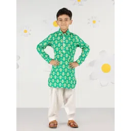 Vastramay Boys Green Cotton Regular Fit Digital Print Kurta Set-picture-22