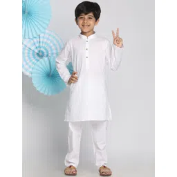 VASTRAMAY Boys White Kurta with Pyjamas-picture-10