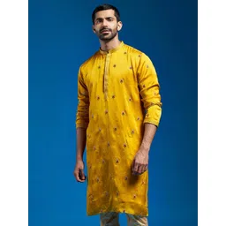 VASTRAMAY Floral Embroidered Sequinned Mandarin Collar Straight Kurta-image-1