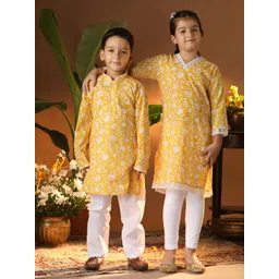 VASTRAMAY Girls Floral Printed Regular Pure Cotton Kurta With Leggings-picture-29