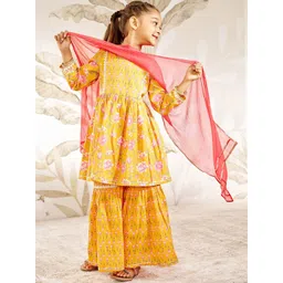 VASTRAMAY Girls Floral Printed Regular Pure Cotton Kurta with Sharara & With Dupatta-picture-22