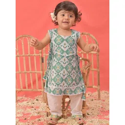 VASTRAMAY Girls Ikat Printed Regular Pure Cotton Kurta With Trouser-picture-57