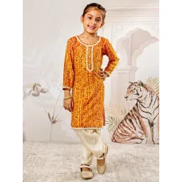 Vastramay Girls Mustard Regular Fit Printed Suit Set-picture-13