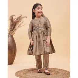 vastramay Girls Round-Neck Anarkali Kurta Set-picture-41