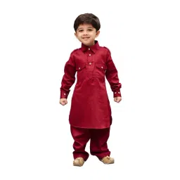 VASTRAMAY Kids Maroon Cotton Pathani Kurta Set-picture-10
