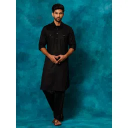 VASTRAMAY Men Black Solid Kurta with Pyjamas-picture-23