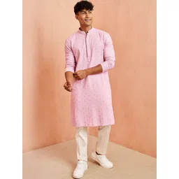 VASTRAMAY Men Floral Embroidered Sequinned Kurta with Trousers-image-8