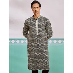 VASTRAMAY Men Geometric Embroidered Thread Work Kurta-picture-28