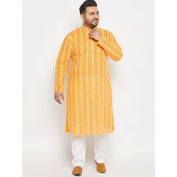 VASTRAMAY Men Plus Size Paisley Embroidered Chikankari Pure Cotton Kurta with Pyjamas-picture-26
