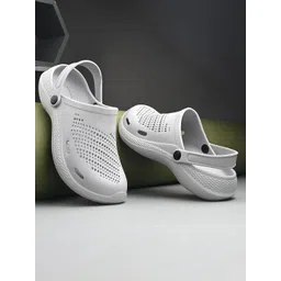 Vellinto Men Clogs Sandals-picture-36