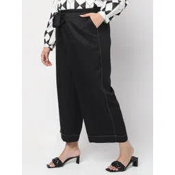 VERO MODA CURVE Women Straight Fit High-Rise ParallelTrousers image 3