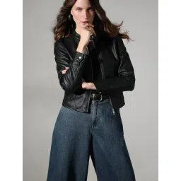 Vero Moda Black Solid Full Sleeves Jacket image 4