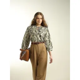 Vero Moda Cream & Grey Printed Top-picture-28