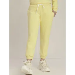 Vero Moda Girls Mid-Rise Relaxed Fit Joggers-picture-58