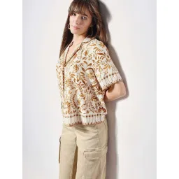 Vero Moda White Regular Fit Printed Shirt image 4