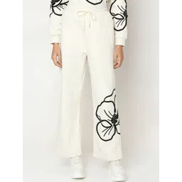 Vero Moda Women Floral Printed Straight Fit High-Rise Culottes Trousers-picture-27