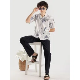 Vestirio Men Classic Relaxed Fit Floral Printed Cuban Collar Casual Shirt-picture-18