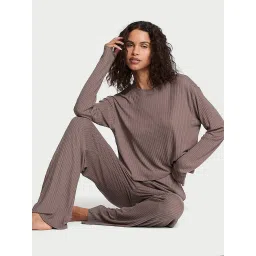 victoria's secret intimates Victoria's Secret Women Mauve Textured Top with Pyjama-picture-32