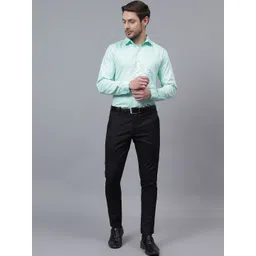 Vida Loca Men India Slim Fit Textured Spread Collar Cotton Formal Shirt image 4