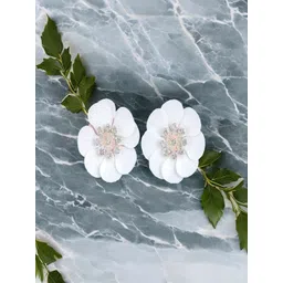 Vientiq Artificial Stones Studded Floral Shape Studs-picture-17