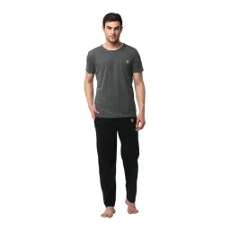 Vimal Jonney Dark Grey & Black T-Shirt & Trackpants-picture-15