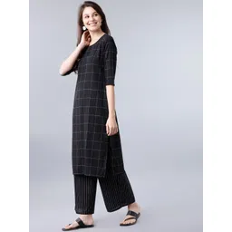 Vishudh Women Black & Off-White Checked Straight Kurta image 2