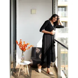 Vishudh Women Black Solid A-Line Kurta-picture-33