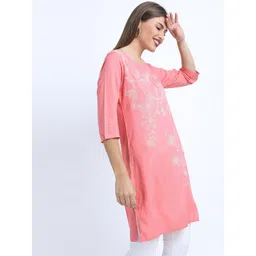 Vishudh Women Pink & White Floral Kurta-picture-12