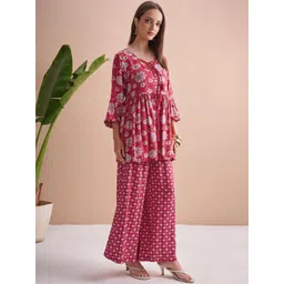 Vishudh Women Printed Top With Palazzos And Jacket-picture-34