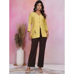 VISOKA Embroidered Ethnic Top image 1