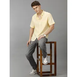 Voi Jeans Men Spread Collar Solid Linen Casual Shirt-picture-38