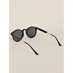 Voyage Black Round UV Protection Unisex Sunglasses image 4
