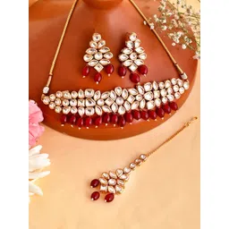 Voylla Gold-Plated Kundan-Studded & Beaded Jewellery Set-picture-23