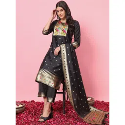 VredeVogel Ethnic Motifs Woven Design Zari Cotton Silk Kurta With Trousers & Dupatta-picture-39
