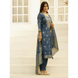 VredeVogel Women Floral Embroidered Kurta with Trousers & Dupatta-picture-21